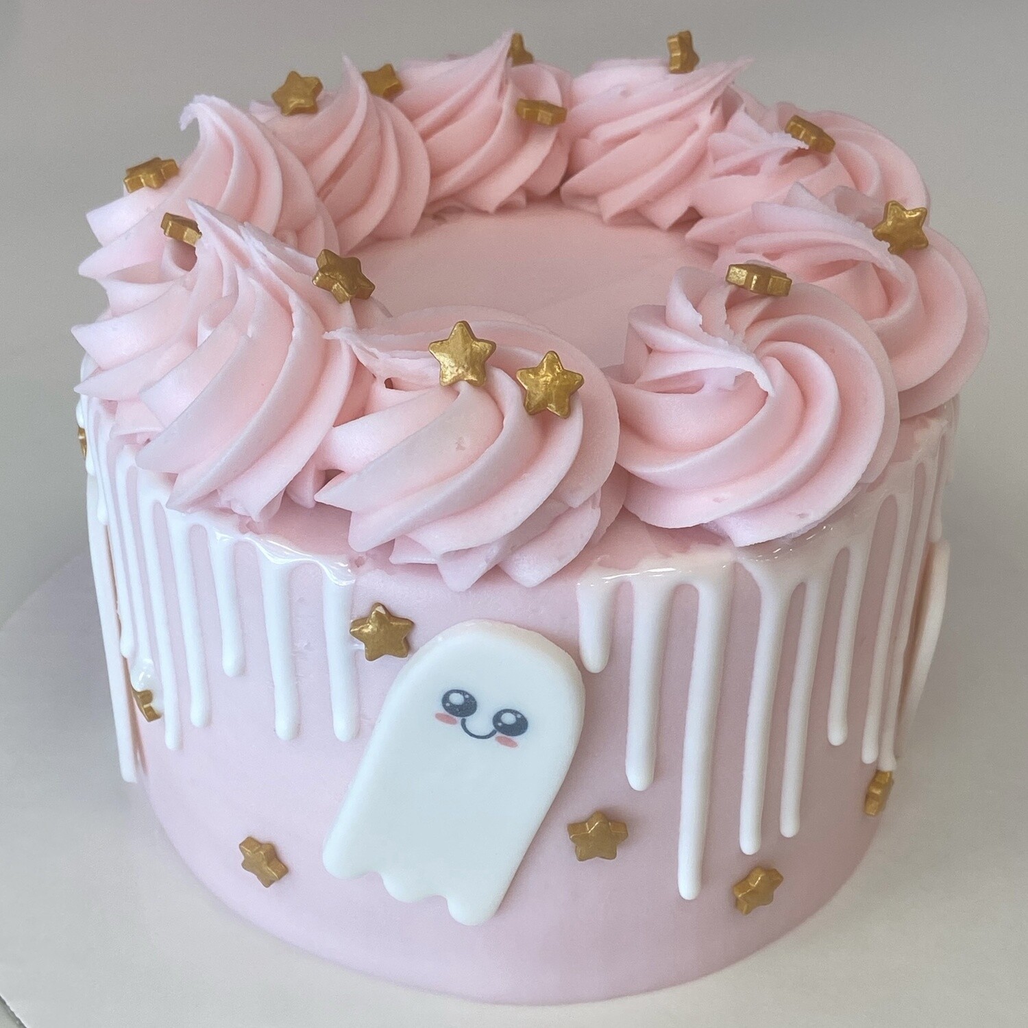 Little Ghost Halloween Cake