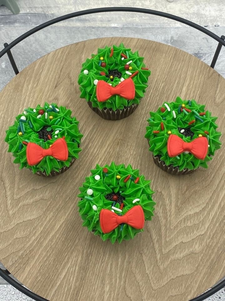 Christmas Wreath Cupcake