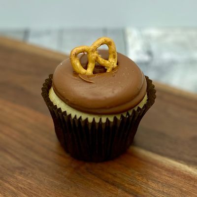 Caramel Crunch Cupcake