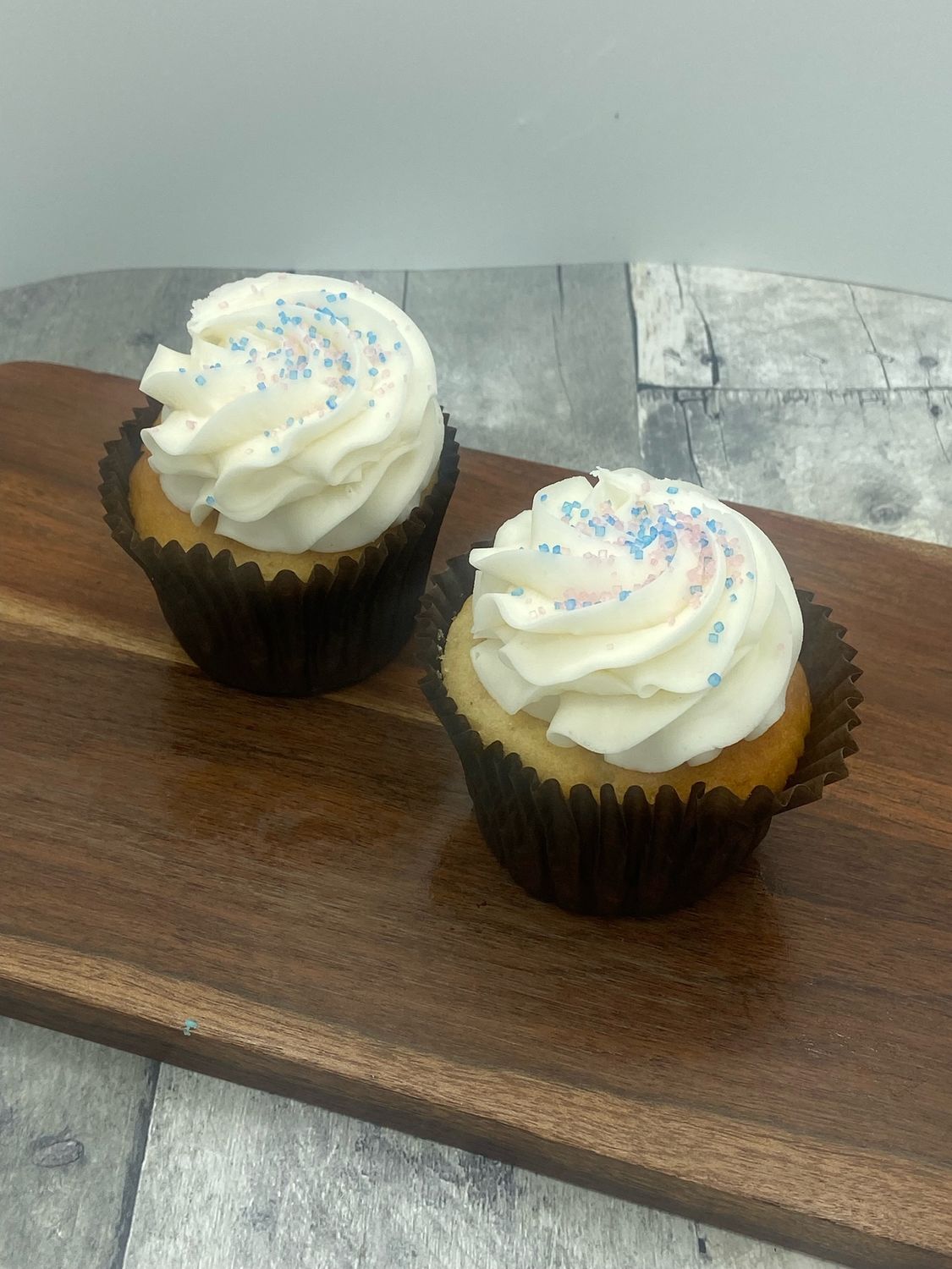 Gender Reveal Cupcake with Blue &amp; Pink Sprinkles