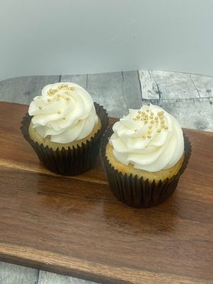 Gender Reveal Cupcake with Gold Pearl Sprinkles