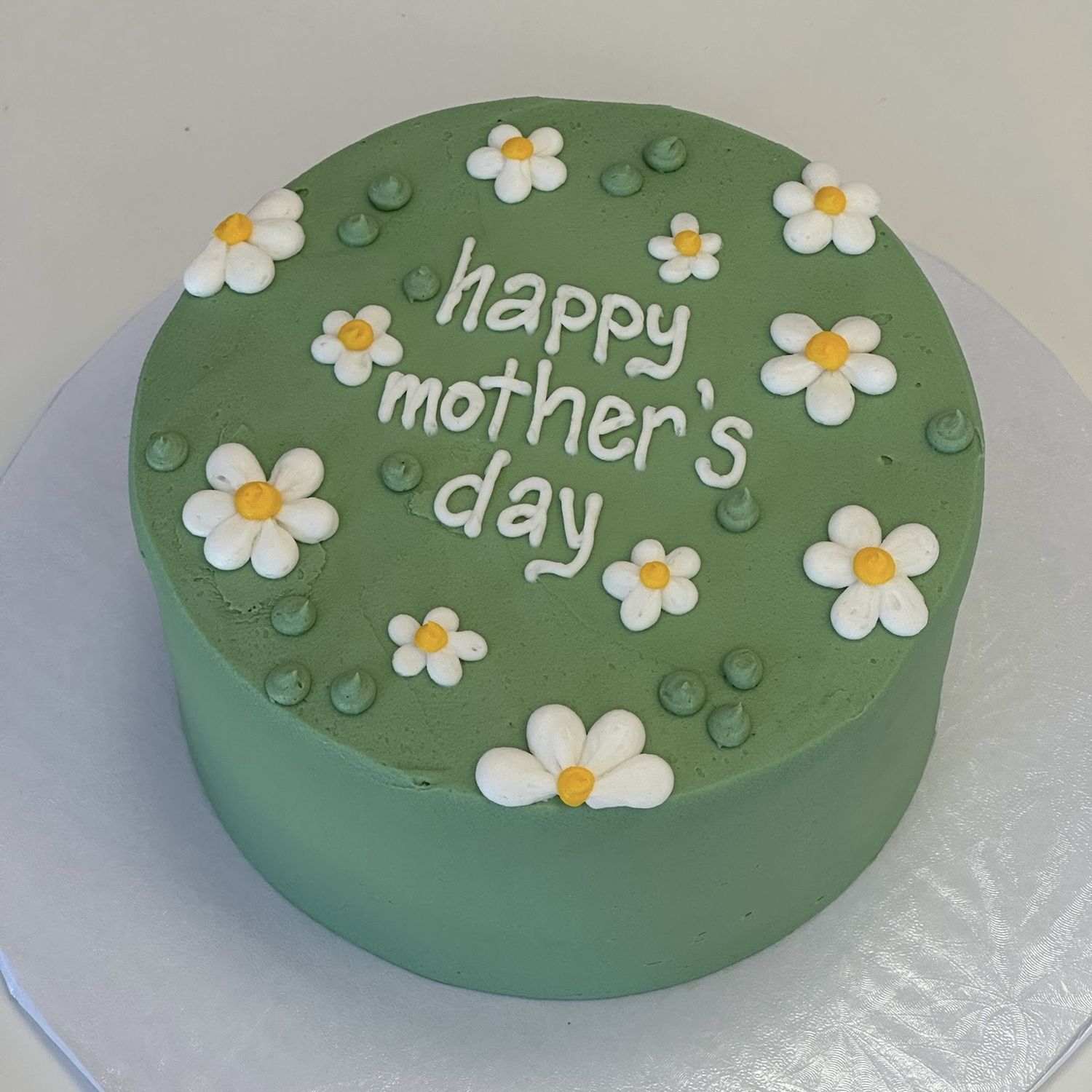 Happy Mother's Day Daisy Cake