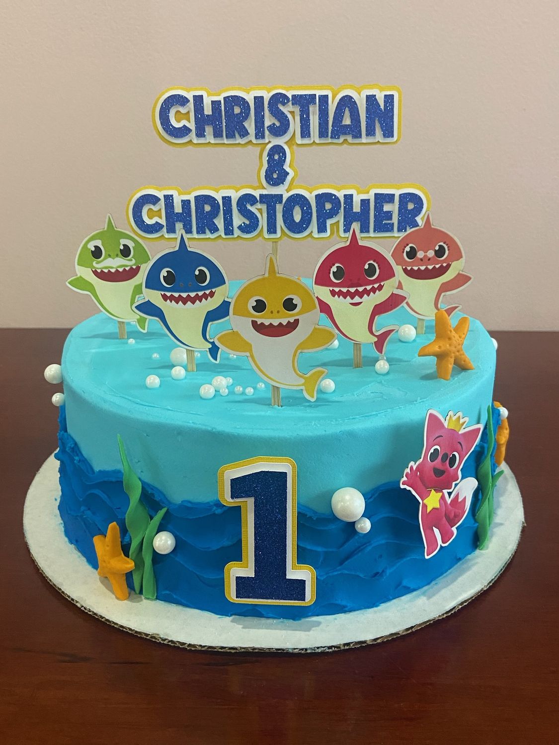 Baby Shark Cake