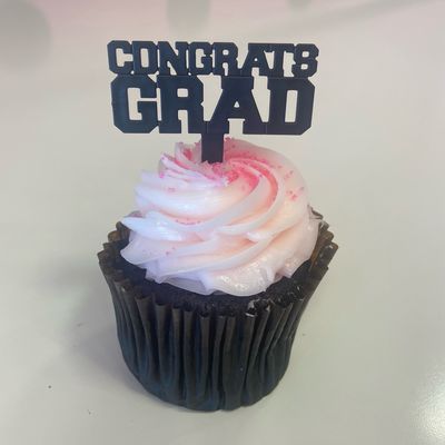 Graduation Cupcake with Congrats Topper - Choose Your Flavor(s)