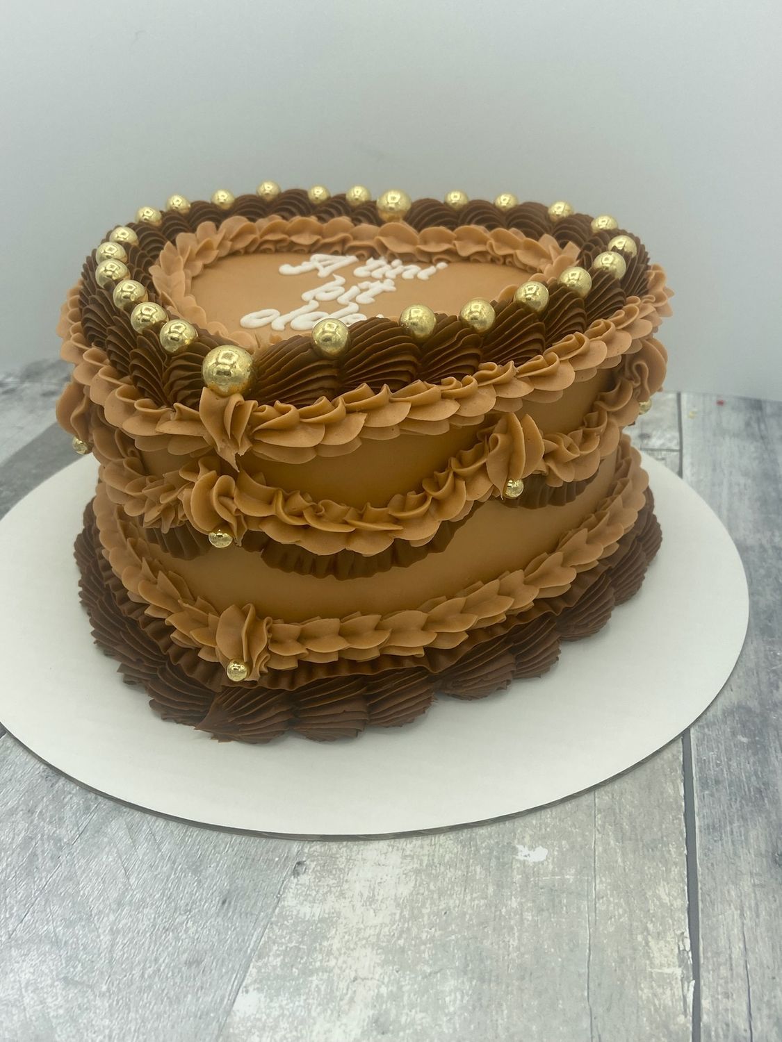 Cake　ハートゴールド Cake ハートゴールド Gold Heart Birthday Cake – Freed's Bakery