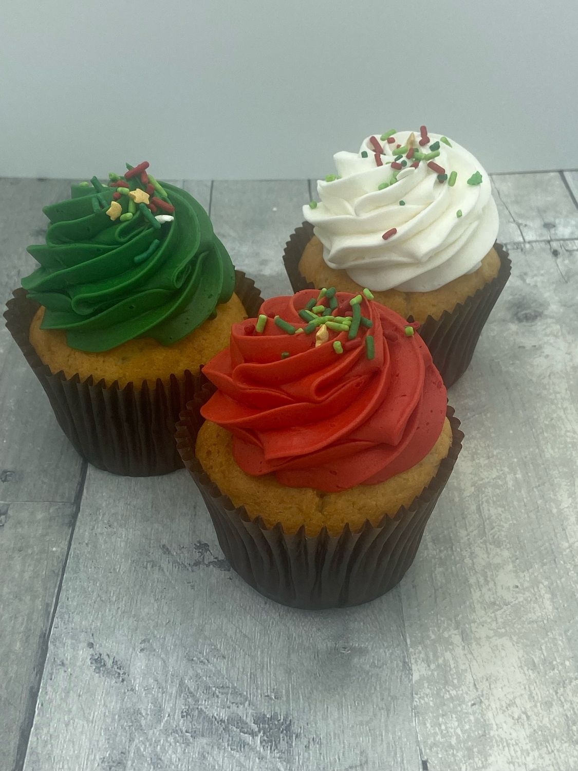 Build Your Own Holiday Box - Dozen Cupcakes