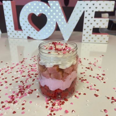 Valentine&#39;s Day Cupcake Jar - Valentine Vanilla