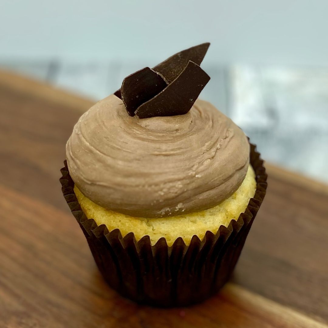 Vanilla n Chocolate Cupcake