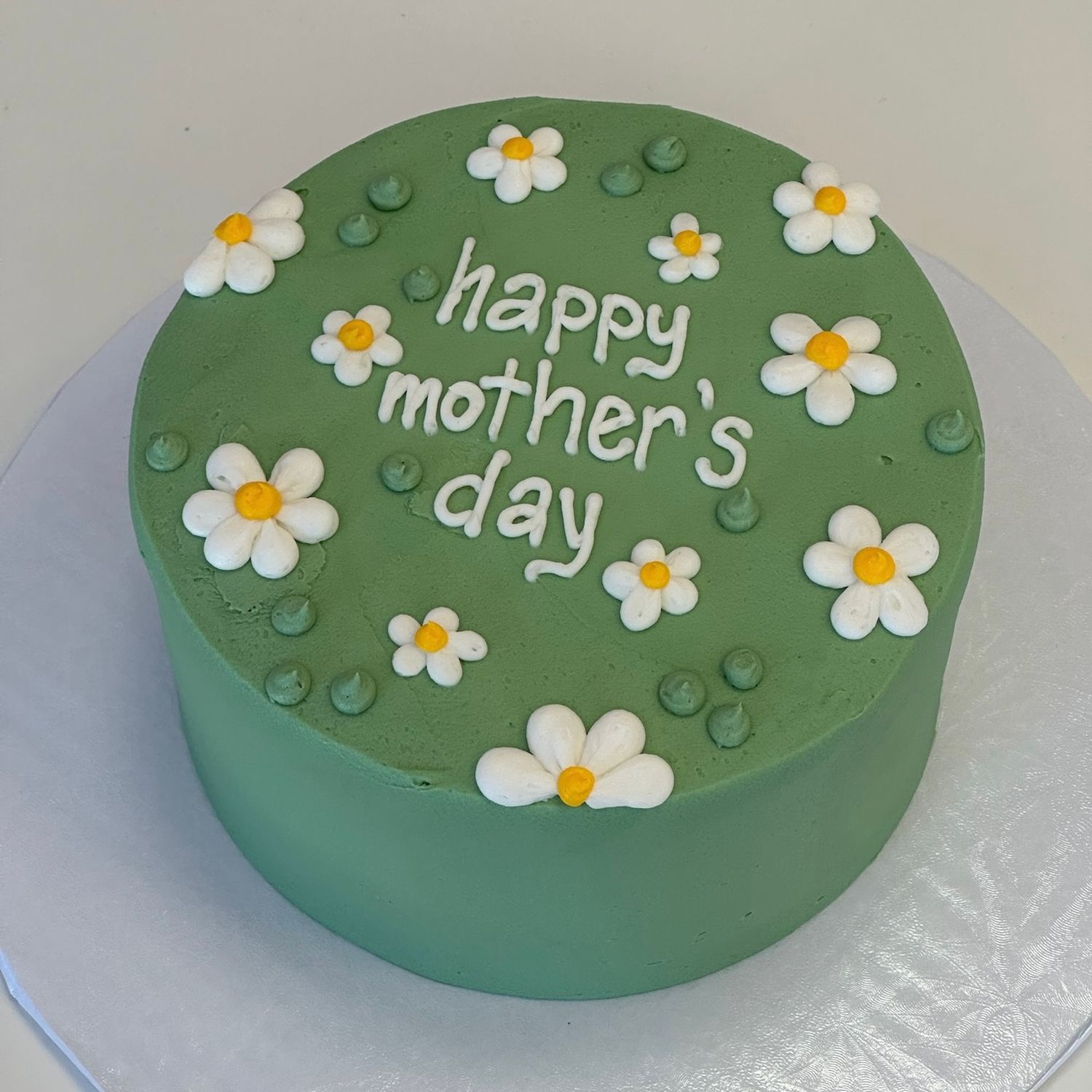 Happy Mother's Day Daisy Cake
