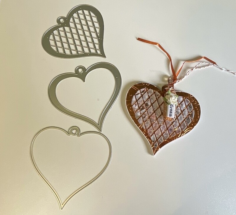 Lattice Heart Shaker Tag