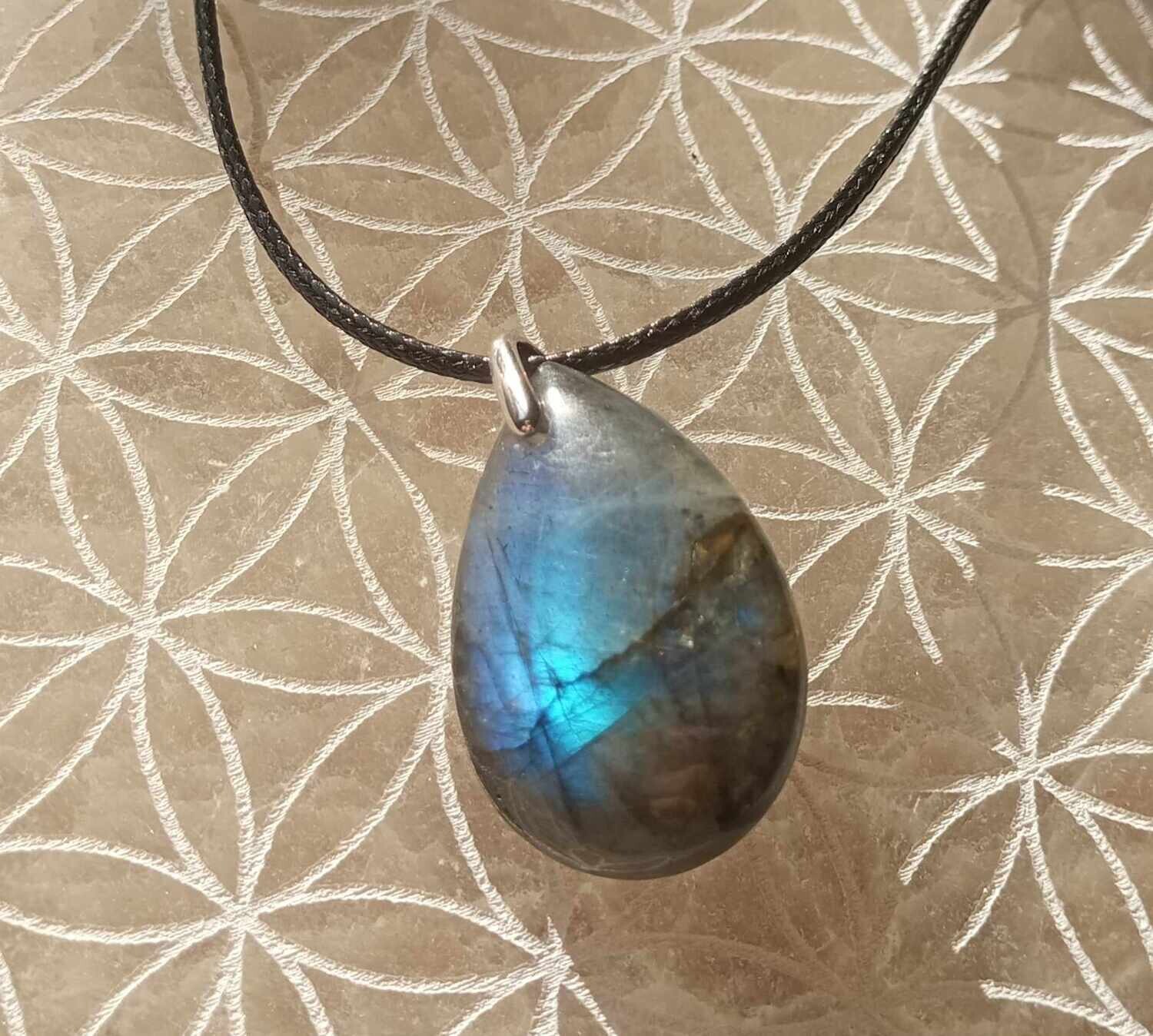 LABRADORITE