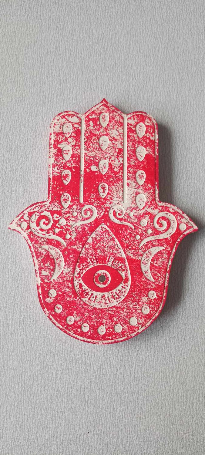 Main de Fatma rouge