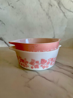 Pyrex Nesting Casserole Set