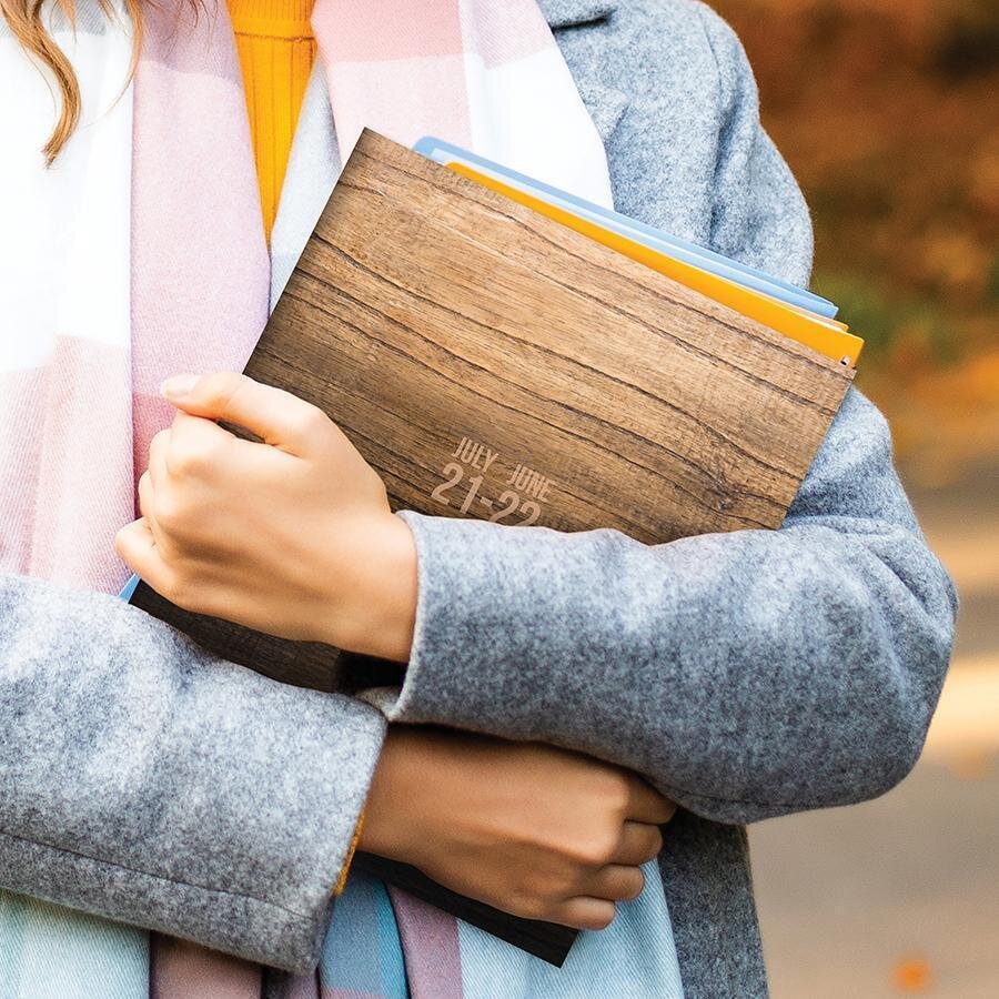 Wood Grain Ombre Montly Planner
