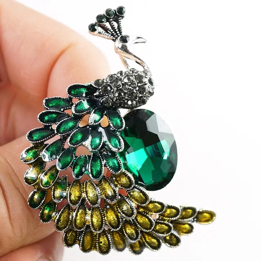 Elegant Crystal Peacock Brooch – Green &amp; Gold Statement Pin