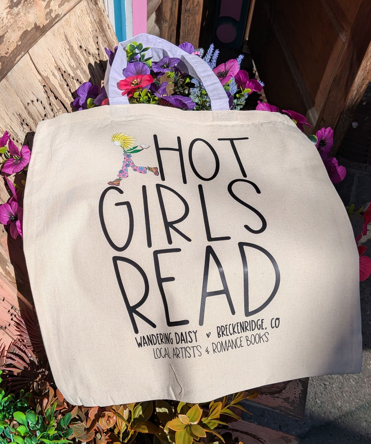 Hot Girls Read Tote Bags