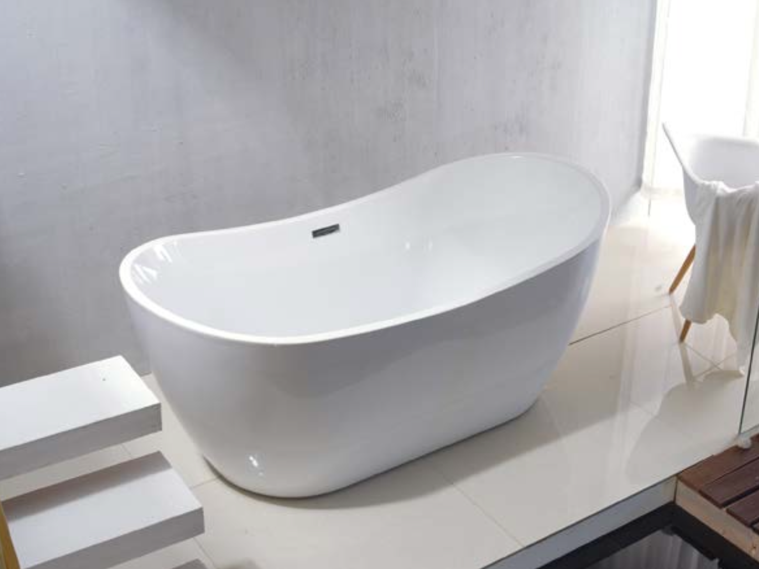 Acrylic Freestanding Bathtub, 63&quot;