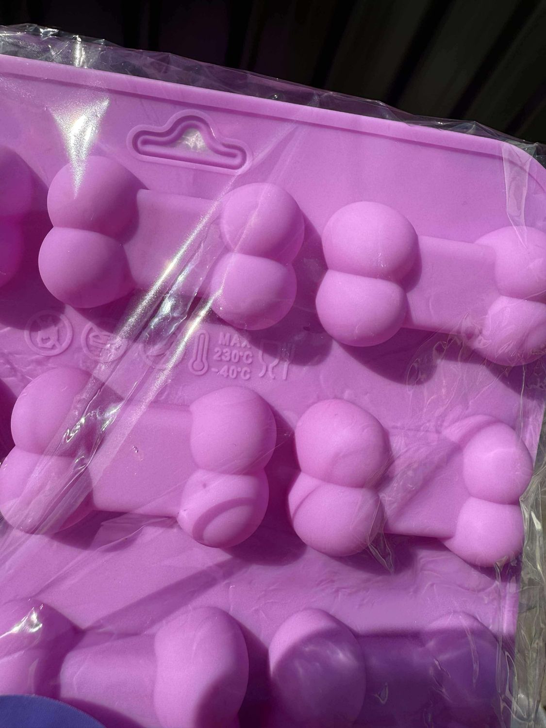 Bone Shaped Moulds - Freezer &amp; Oven Safe