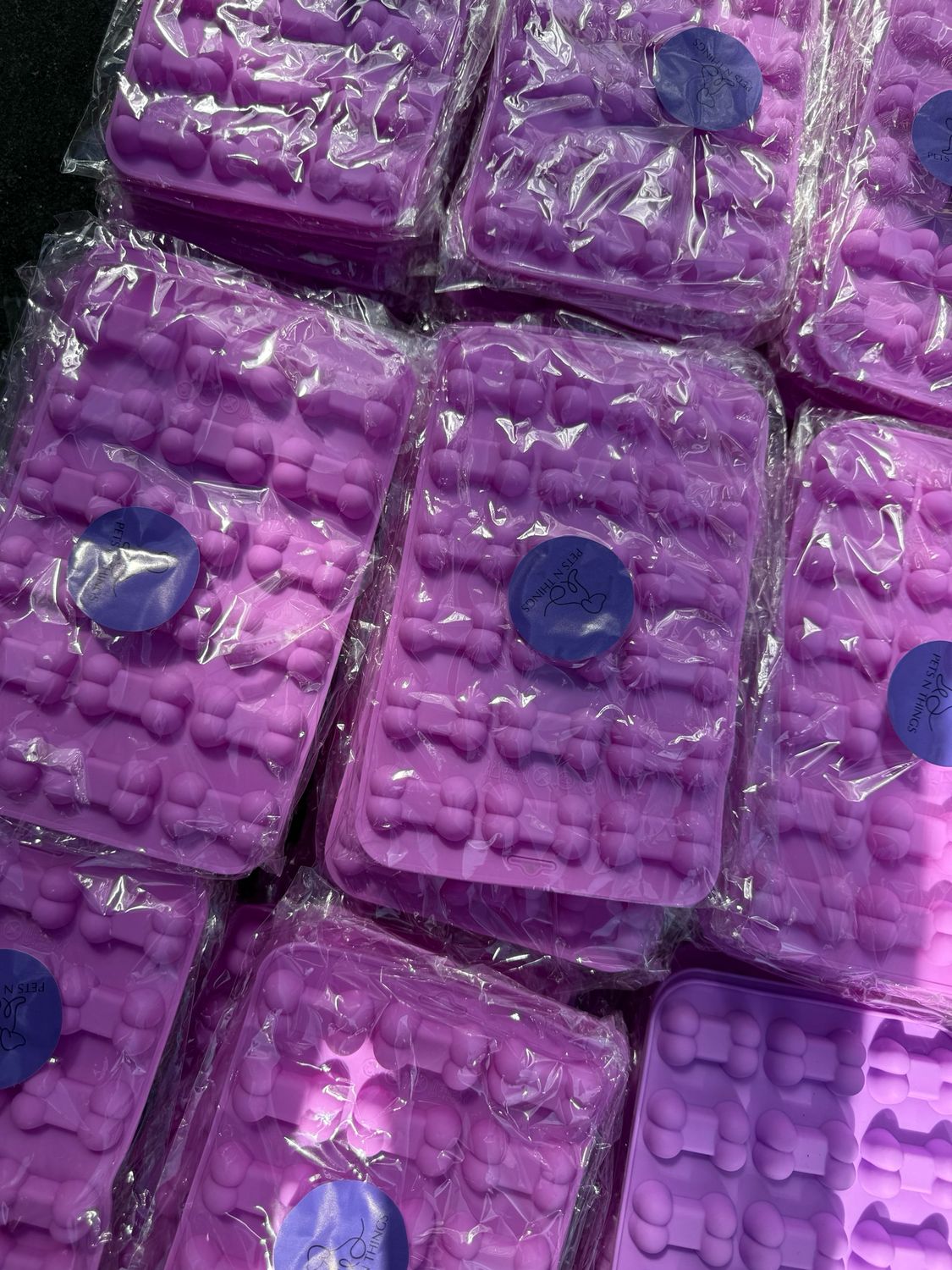 Bone Shaped Moulds - Freezer &amp; Oven Safe