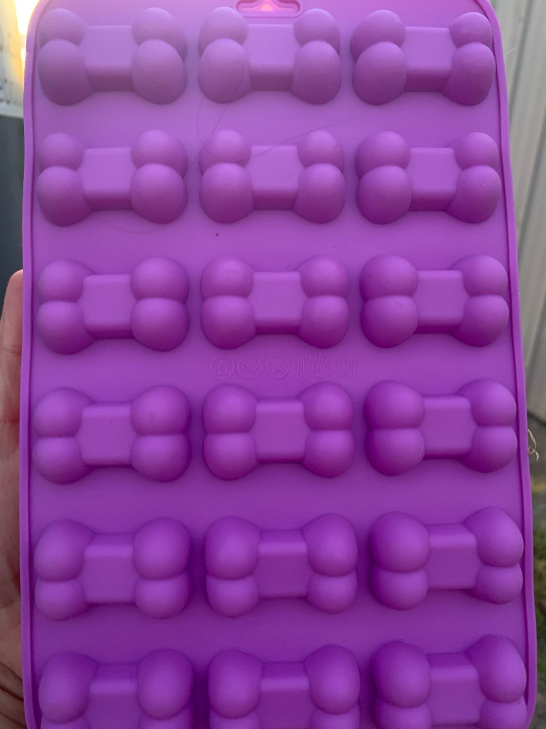 Bone Shaped Moulds - Freezer &amp; Oven Safe