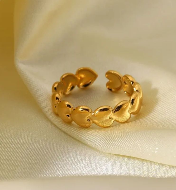 Waterproof Heart Holly Ring