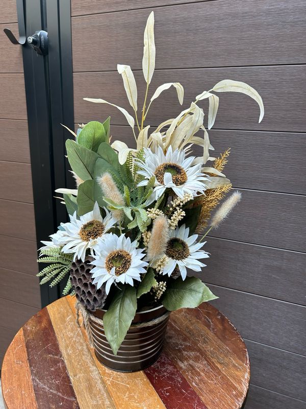 Bouquet de marguerites et lotus