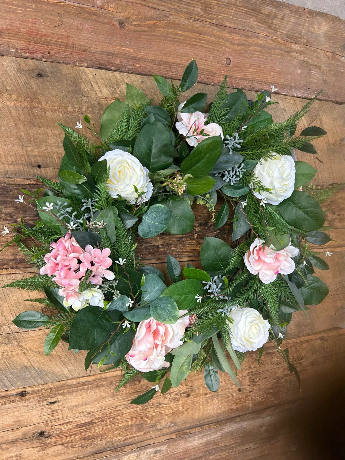 Couronne fleurs roses et blanches 