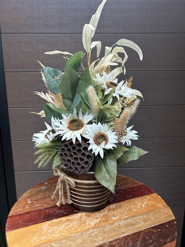 Bouquet de tournesols et lotus 