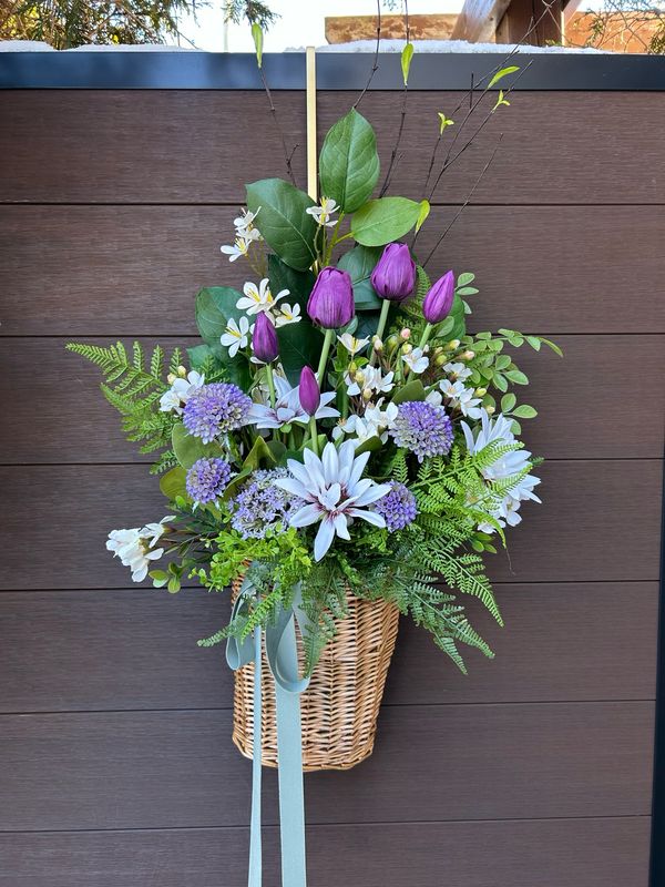 Panier de porte tulipes mauves 