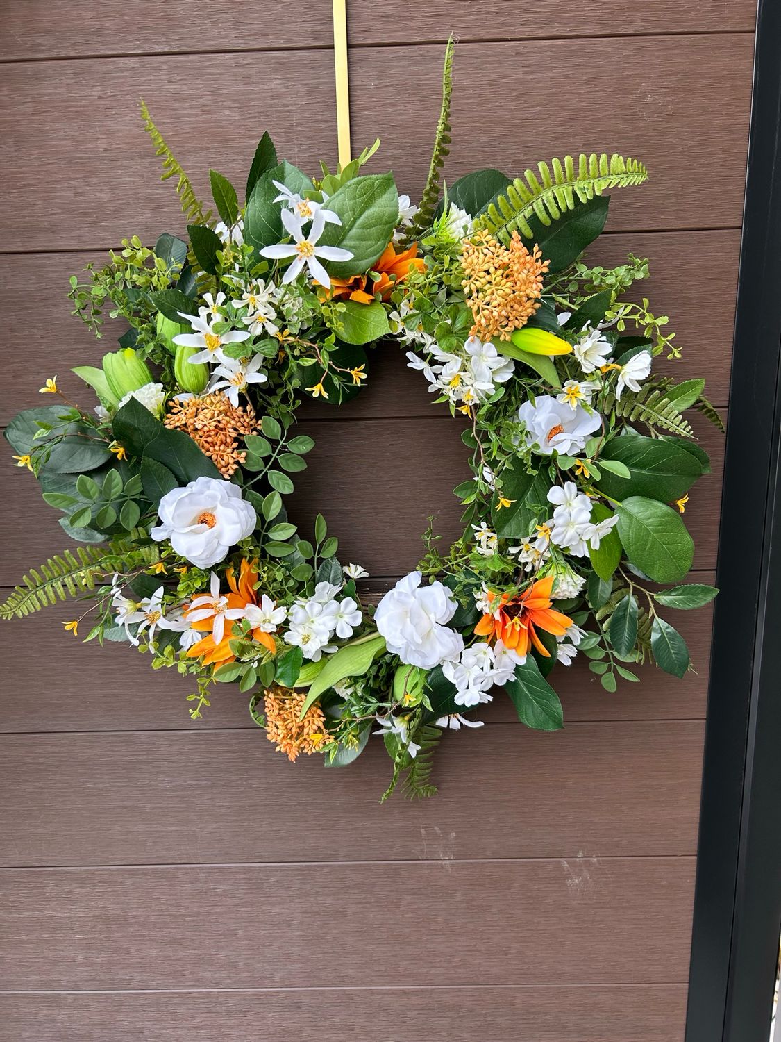 Couronne tulipes et rudbeckies oranges 
