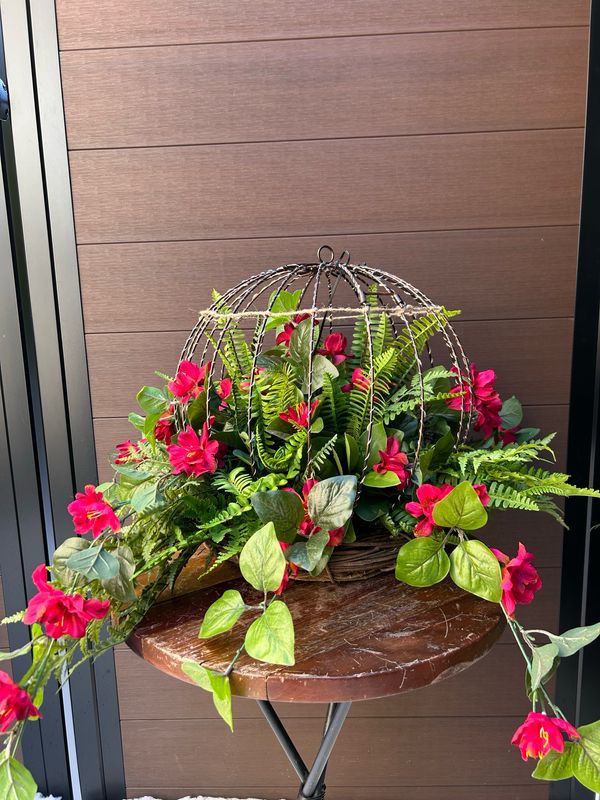 Sphère lumineuse d’été fleurs d’azalée fuchsia 