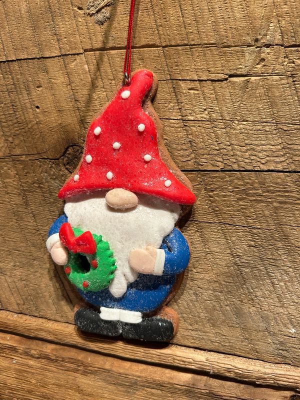 Ornement Gnome tenant son sapin 