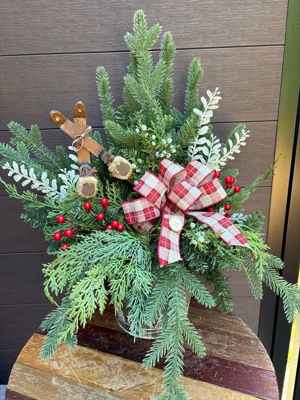 🎄 Bouquet de Noël rustique avec skis décoratifs