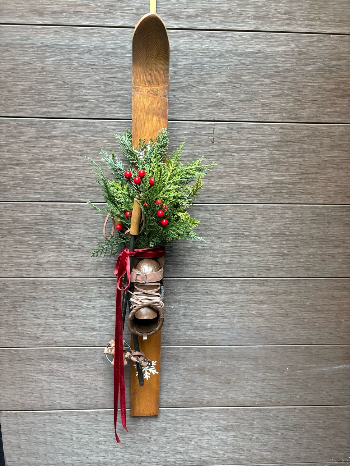 Décoration murale de Noël ski vintage 30 pouces et bâtons  – Fait à la main