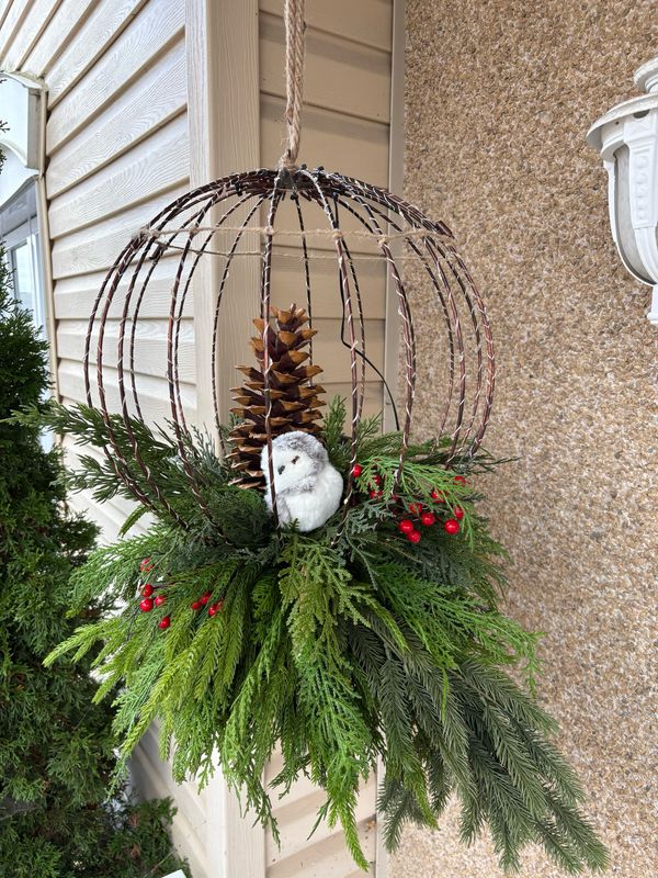 ✨ Sphère lumineuse décorative de Noël – 15 pouces, verdure artificielle et chouette blanche