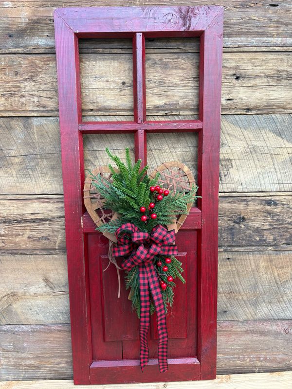 Porte décorative rustique de Noël 36x14,5 pouces avec raquettes, verdure artificielle et ruban bourgogne – Décoration murale artisanale