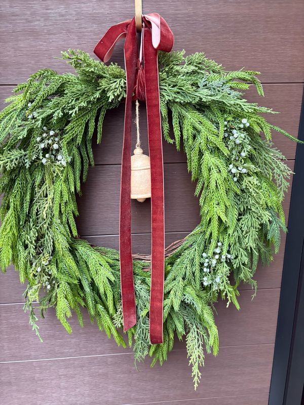 Couronne d’hiver/Noel en branches de pin 
