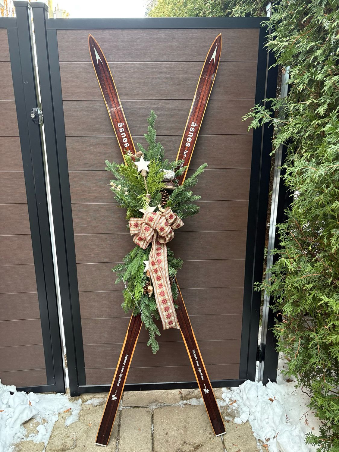 Skis vintage décoratifs – 72 pouces | Décoration hivernale rustique