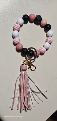 Beaded wristlet key chain