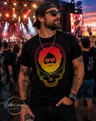 💀 Gradient Skull with Shades Adult Apparel