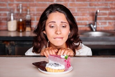 How to enjoy cakes without gaining weight!