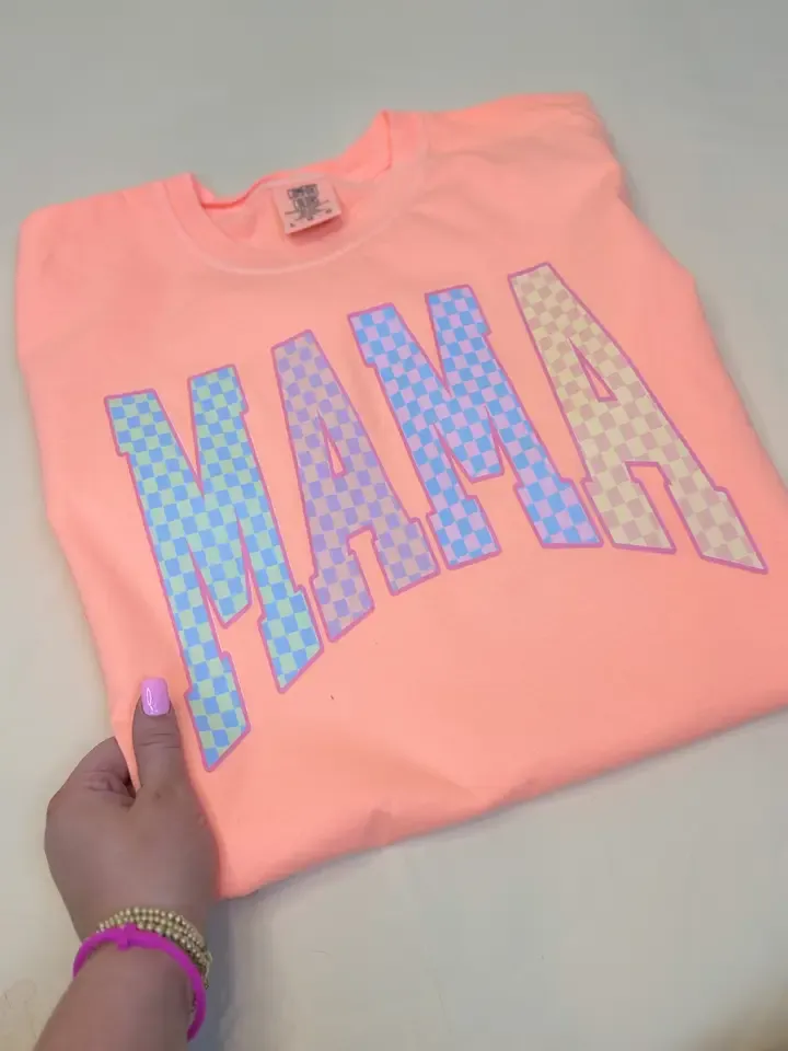 Neon MAMA Tshirt