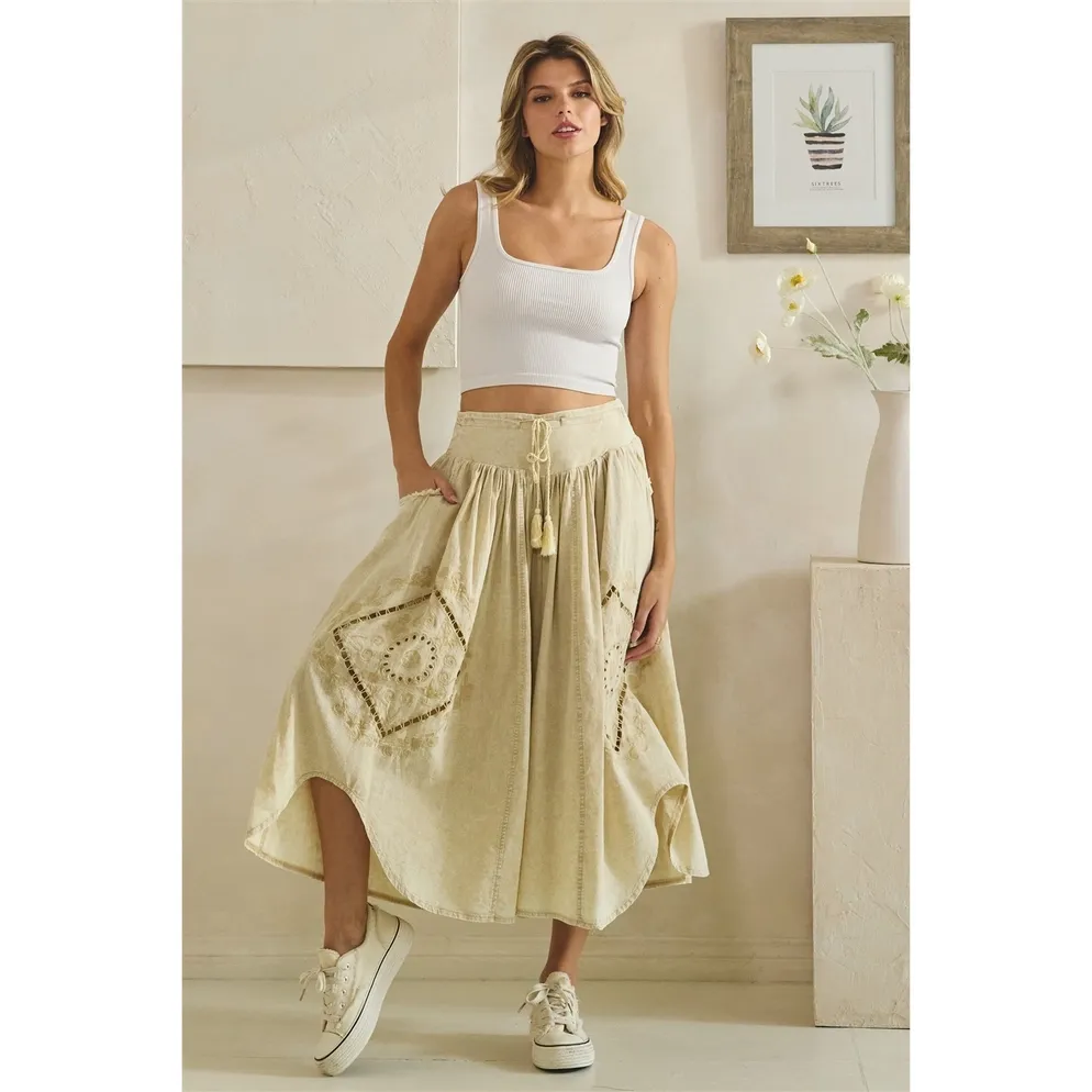Hattie Embroidered Pant