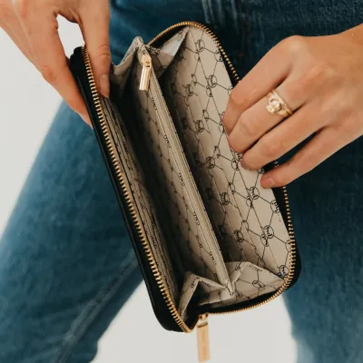 Lenni Large Zip Wallet