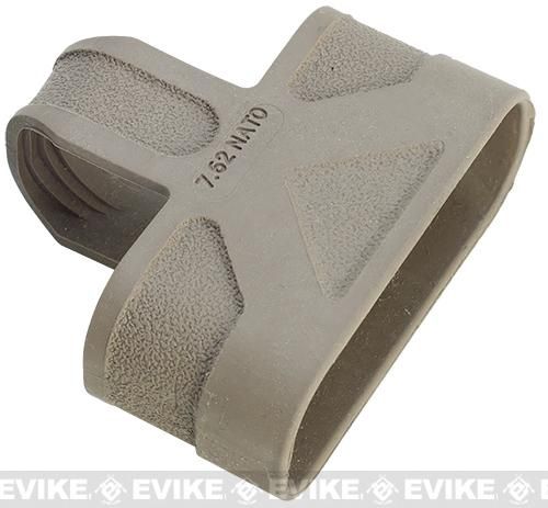 MAGPUL Magazine Assist for 7.62 NATO Magazines in TAN
