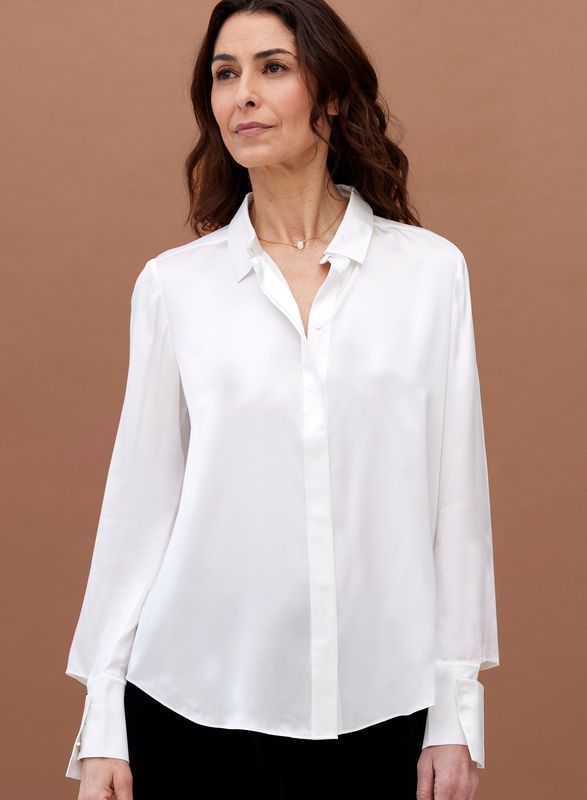Go Silk LE Snipped Blouse
