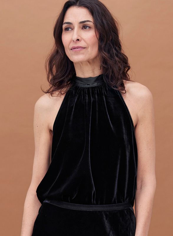 Go Silk Go For It Cutaway Blouse