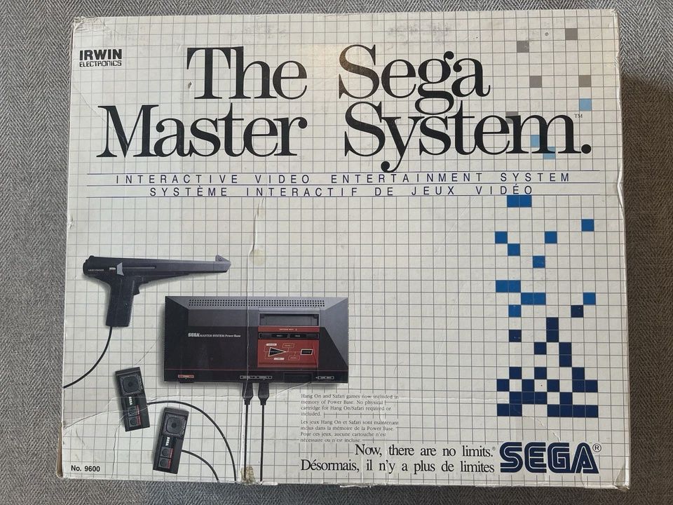 CONSOLE - THE SEGA MASTER SYSTEM, Fini: Console, Jeu, 2 Manettes, Accessoires, Câbles