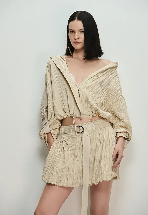 JAQUETA COM TEXTURA NERVURAS, COR: AREIA, SIZE: 36
