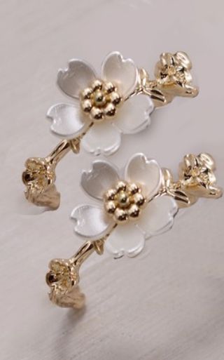Pearl Flower Hoop